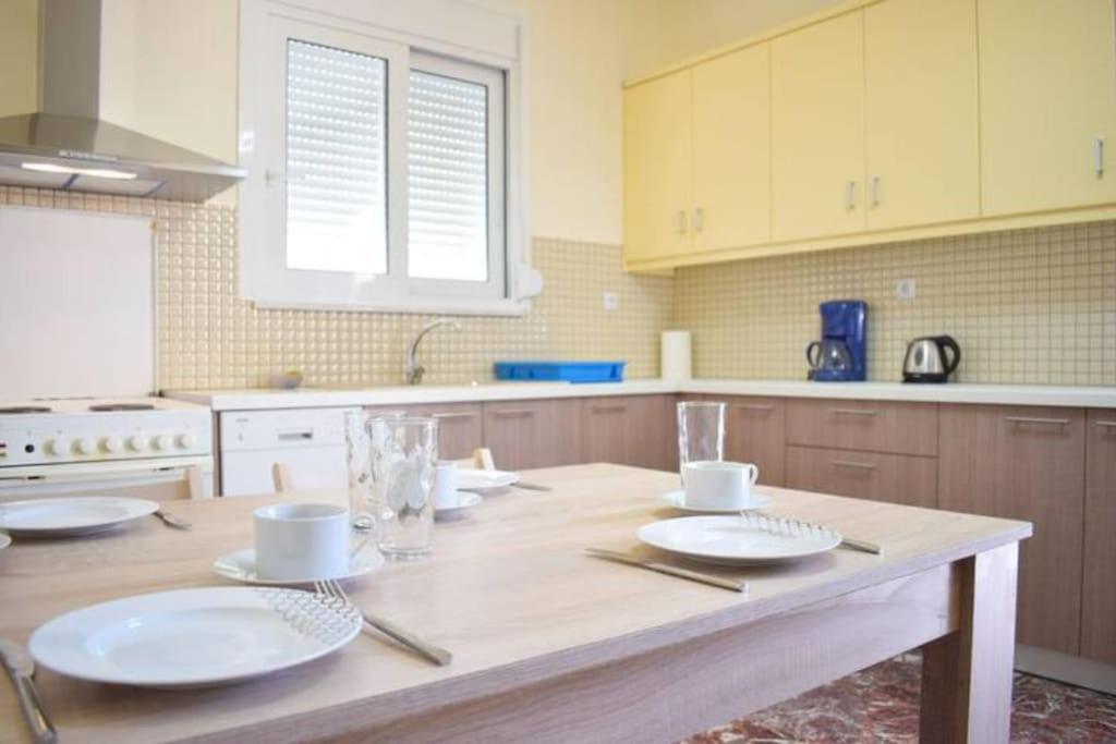 Marble Cool 2-Bedroom Down Town Yard House 基萨莫斯 外观 照片
