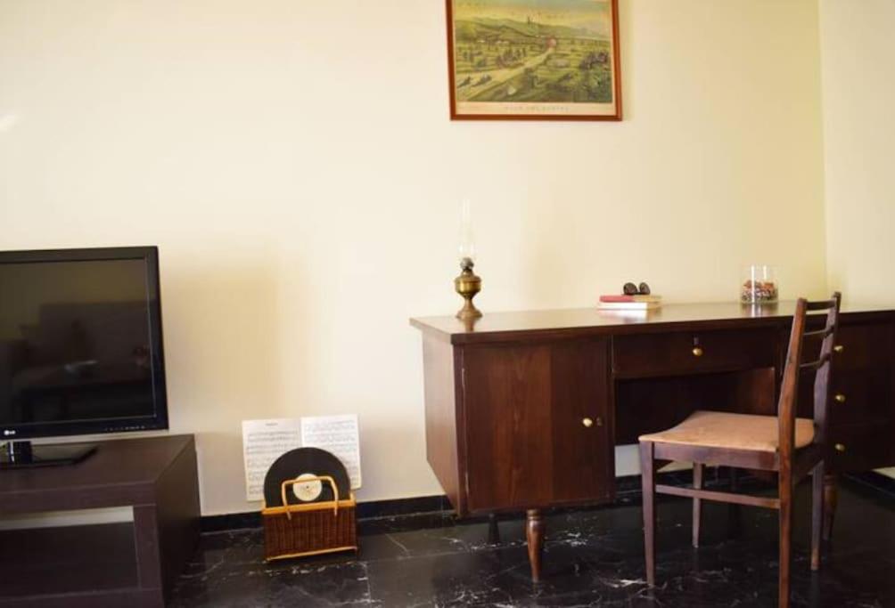 Marble Cool 2-Bedroom Down Town Yard House 基萨莫斯 外观 照片